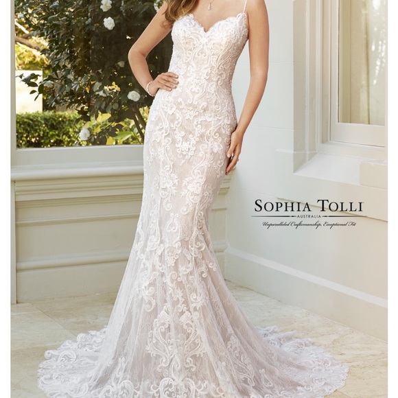 Sophia Tolli Charlee Y11967F Brand New Unworn Unaltered Wedding Dress - Picture 4 of 7